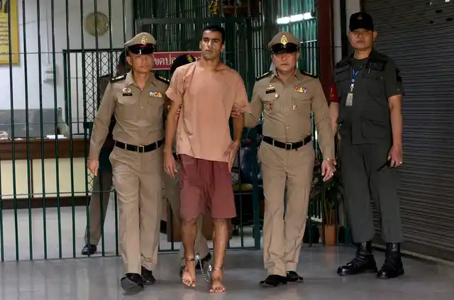 Bahraini football player Hakeem al-Araibi left from the criminal court in Bangkok, Thailand, Bangkok, Thailand, Monday, Feb. 4, 2019. 