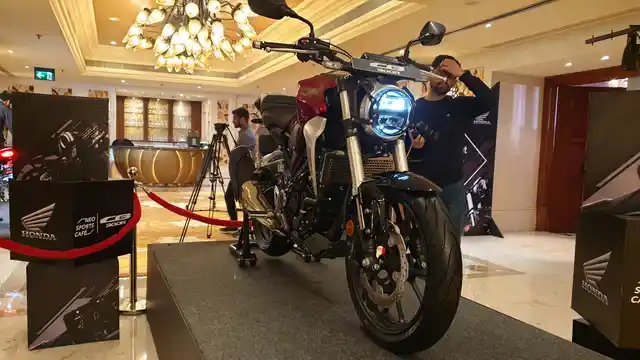 The Honda CB300R comes with a 286cc single-cylinder engine.