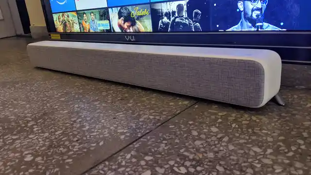 The Mi Soundbar doesn’t look like it costs Rs 5,000. 