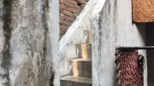 Suraj “panicked and fled up the stairs to his room,” says Geeta.