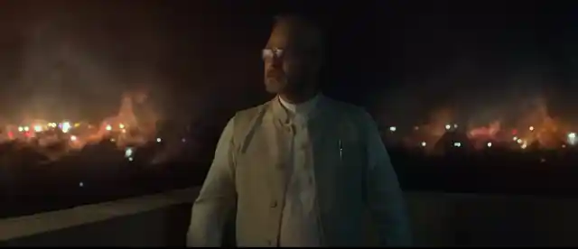 <i>‘Mera Gujarat jal raha hai’. </i>Kaafi convincing.