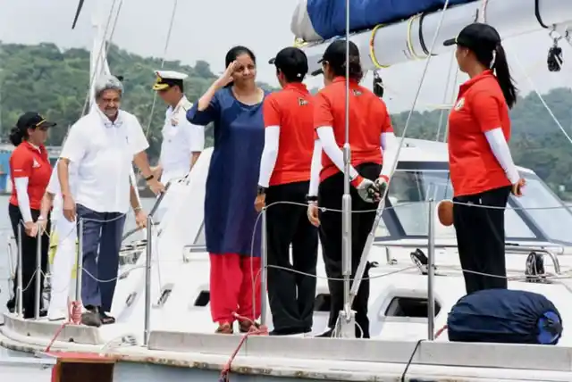 Defence Minister Nirmala Sitharaman meets the Tarini crew.