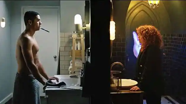 The bathroom scene with Nadia and Alan in <i>Russian Doll</i>.