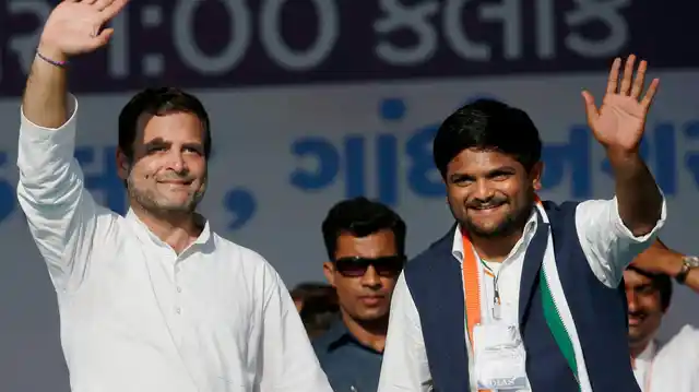 Hardik Patel with Congress President Rahul Gandhi.