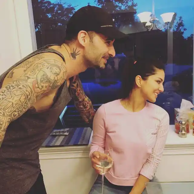 The couple celebrated their 8th wedding anniversary.