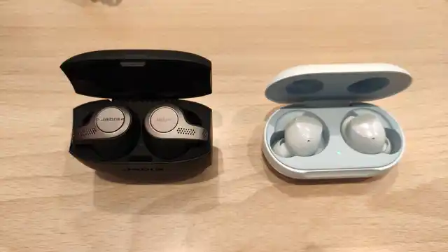 Both the headphones offer on board music toggle features.