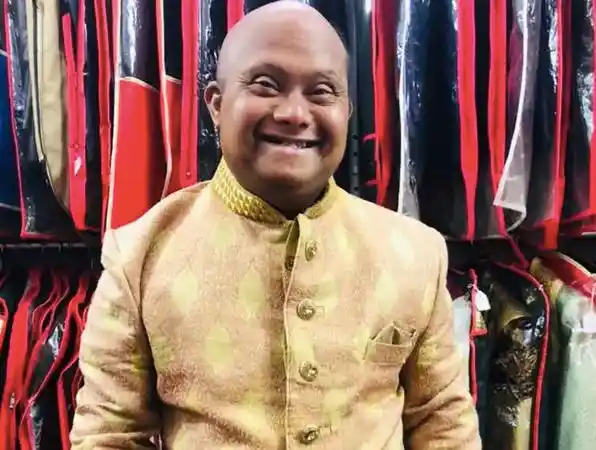 Vishnu Barot, Ajay Barot’s father. 