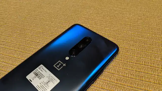 Triple camera setup on the OnePlus 7 Pro.