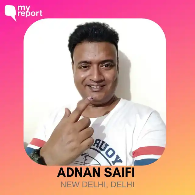 Adnan Safi poses for a selfie.