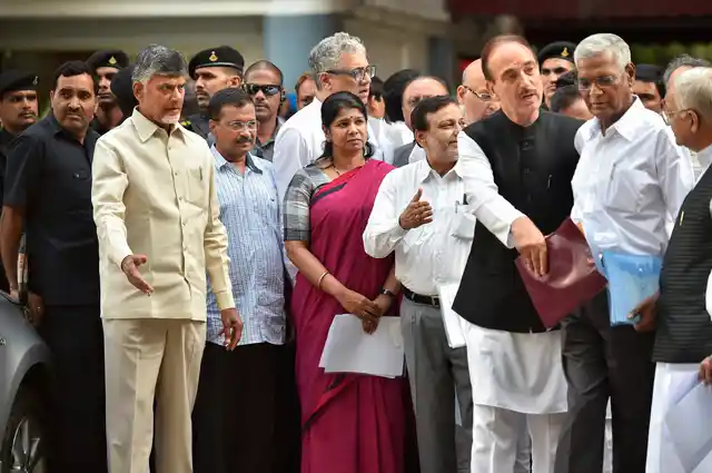 Leaders of 22 Opposition parties met in Delhi and submitted a memorandum to the EC regarding EVMs. 