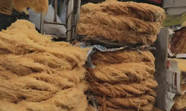 Pheni is quick to make siwai, perfect for ramzan. Soak it in the milk and it’s ready. Pheni is only available for the 30 days of Ramzan.