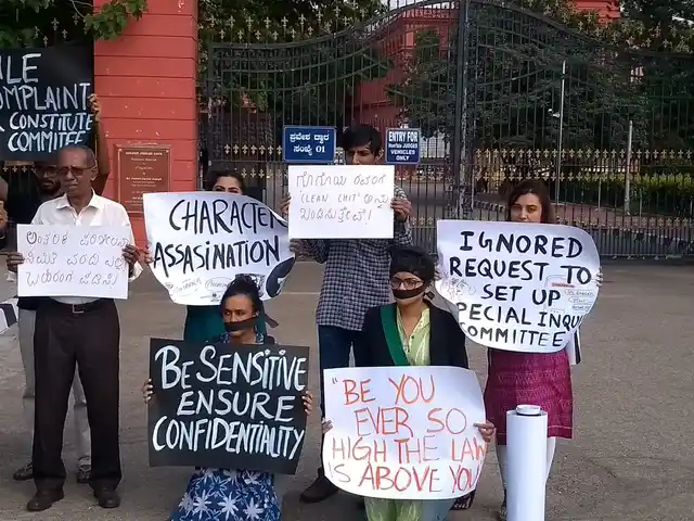 Protest against SC handling of sexual allegations against Justice Gogoi.