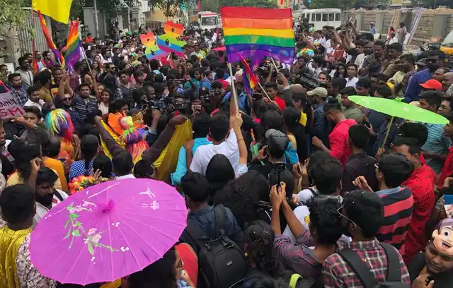 Hundreds flock to the Chennai Pride march.