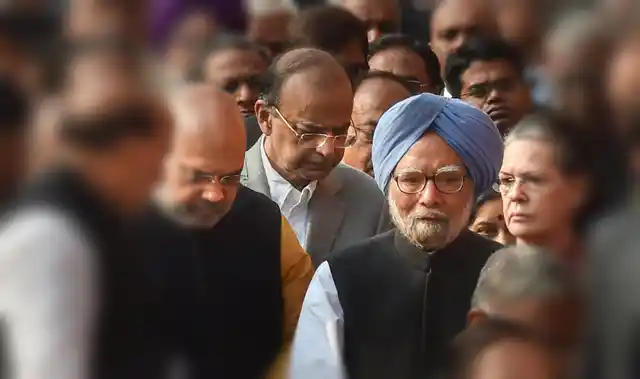 Rajnath Singh, Amit Shah, Manmohan Singh, Sonia Gandhi, Arun Jaitley and others at a ceremony on December 13, 2018.