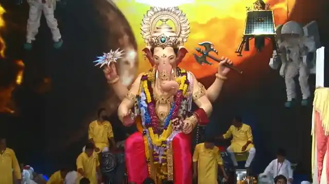 Lalbaughcha Raja idol this year. 