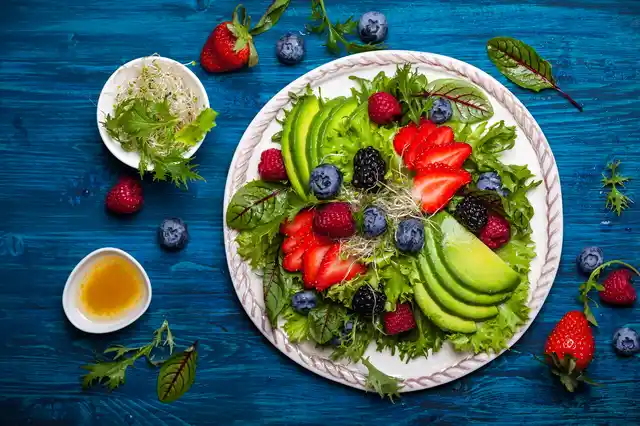 Start your meal with a salad always!