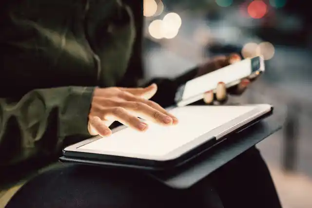 Regulate the screen brightness of your devices.