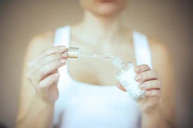 A lot of serums are specifically meant for anti-ageing, but someone in their 20s don’t have to specifically opt for them.