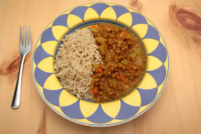 Just eating rice is unlikely to make you gain weight. Unfortunately, the contrary is also true.