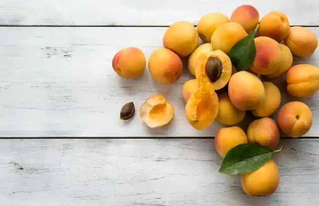 Eating figs and apricots in the morning boosts the metabolism.