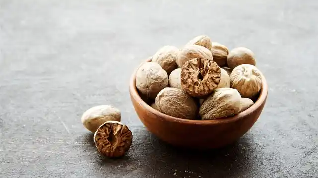 Nutmeg is a cure for insomnia.