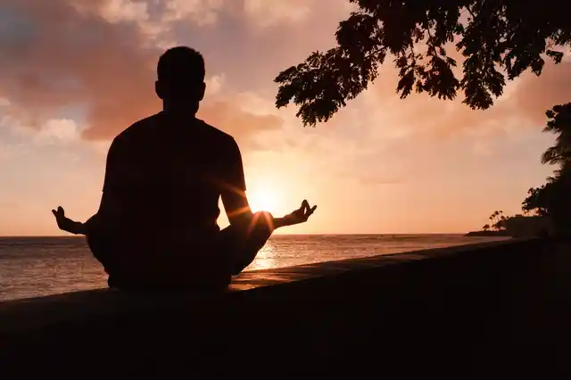 Ensure that you move your thumb very slowly to allow your eyes to keep shifting their focus.