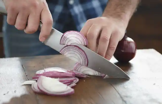 Onions deliver health with every bite.