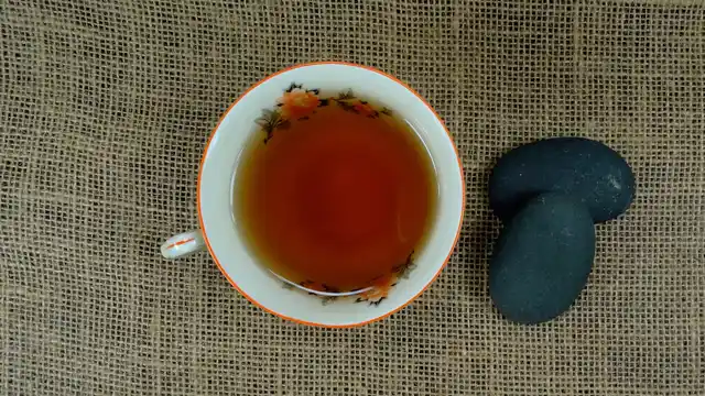 Green Tea is a great source of antioxidants. They also often come in cute and quirky packaging, making them great gifts. 