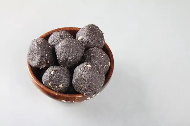 तिल दिल की बीमारियों से लड़ने में काफी मददगार होता है