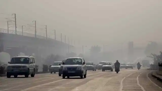 टाइप 2 डायबिटीज से होने वाली मौतों के लिए पार्टिकुलेट मैटर (पीएम 2.5) तीसरा प्रमुख जोखिम कारक था.