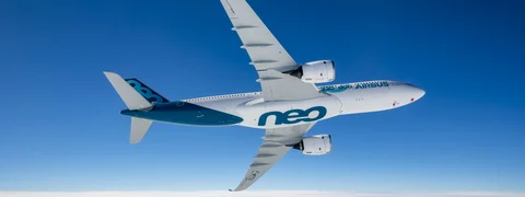 Airbus A330-800 Takes to the Skies for the First Time