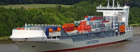 DP World Closes Acquisition of Unifeeder Group