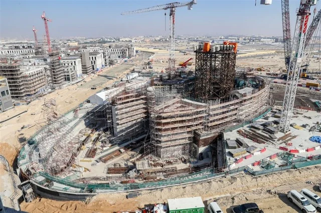 Sheikh Mohammed Inspects Expo 2020 Site