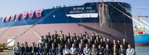 HMM Receives New Mega Ship ‘Universal Leader’