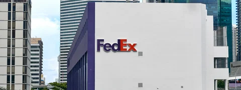 David J. Bronczek Joins FedEx Corp. Board of Directors
