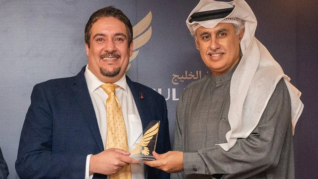 Rashid Abdulrahman Al Gaoud (left)