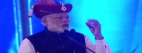 प्रधानमंत्री मोदी आज सिलवासा के दौरे पर हैं।