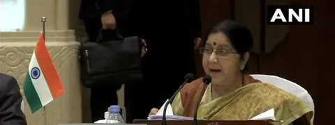 विदेश मंत्री सुषमा स्वराज चीन के दौरे पर