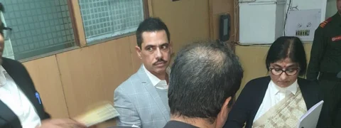 Money Laundering Case: रॉबर्ट वाड्रा पूछताछ के लिए ईडी के समक्ष पेश हुए 