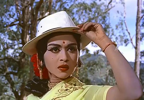``பிசினஸ் பண்றேன்... பயோபிக்லாம் வேண்டாம்... கடைசியா அஜித் ஃபிலிம் பார்த்தேன்!'' - சரோஜாதேவி