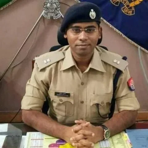 மனைவியுடன் தகராறு - விஷம் அருந்தித் தற்கொலைக்கு முயன்ற ஐ.பி.எஸ் அதிகாரி!