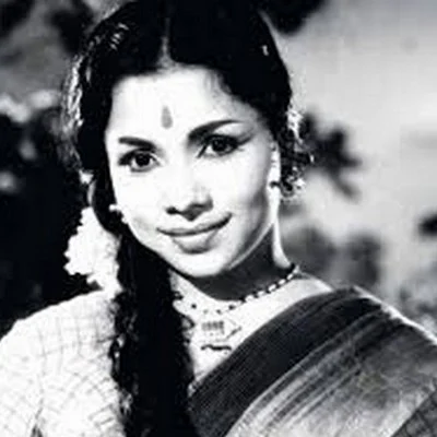 5 முதல்வர்களுடன் நடித்த நகைச்சுவை அரசியின் வாழ்க்கை வரலாறு!