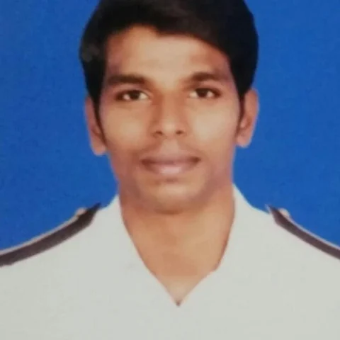 ரஷ்யக் கடல் பகுதியில் தீப்பிடித்த கப்பல்கள்; தமிழக மாலுமி மாயம் - குடும்பத்தினர் கண்ணீர்