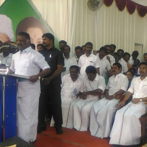 `மோடி சொன்னார்... இணைந்தோம்!’ - ஓ.பன்னீர்செல்வம் ஓப்பன் டாக்