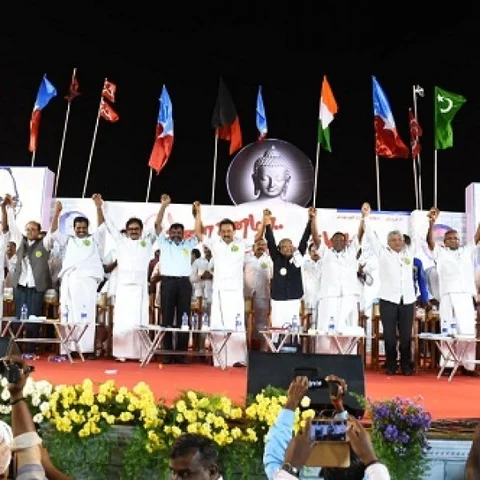 ‘மோடியை வீட்டுக்கு அனுப்புவோம்’ - தேசம் காப்போம் மாநாட்டில் முழங்கியத் தலைவர்கள்