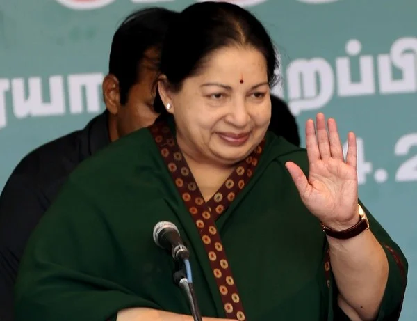 'அம்மா பேசுகிறேன், நினைவிருக்கிறதா..!?' ஜெயலலிதாவின் வாட்ஸ் அப் வேண்டுகோள்..