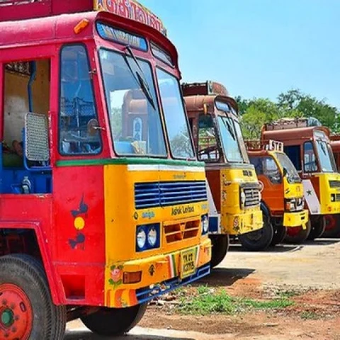 '30 லட்சம் லாரிகள் ஓடாது..!' போராட்டத்தில் குதிக்கும் லாரி உரிமையாளர்கள்