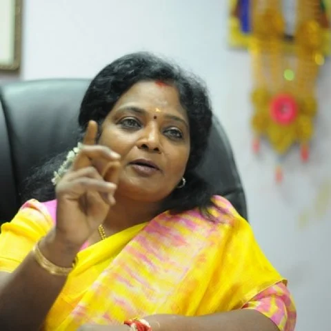`கமல் தலைப்புச் செய்தியாக இருக்கலாம்; ஆனால் தலைவராக முடியாது' - தமிழிசை தடாலடி!