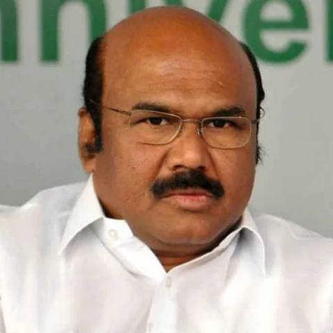 'பதவி இழக்க நேரிடும்'- ஜெயக்குமார்- வெற்றிவேல் இடையே கடும் மோதல்