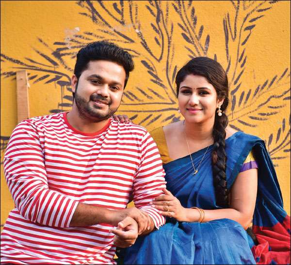 காதலும் அரசியலும்: 9 நிமிட வாசிப்பில் ஆனந்த விகடனின் 12 அசத்தல்கள்!